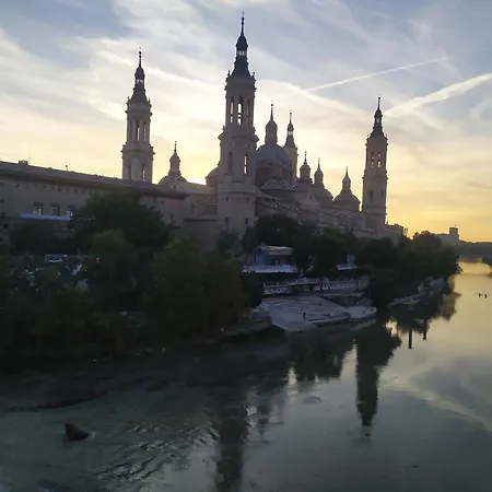 Apartment Junto A La Basilica Del Pilar