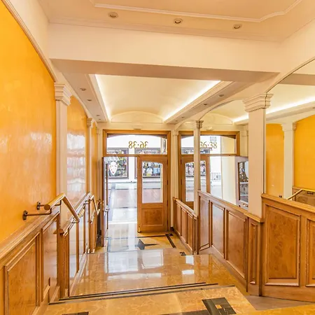 Junto A La Basilica Del Pilar 公寓